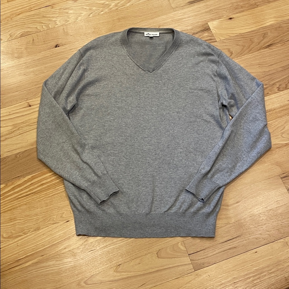 Peter Millar V-neck gray sweater - size medium